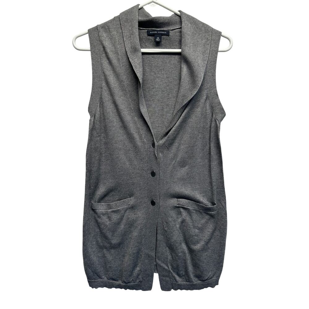 Banana Republic Gray Knit Sleeveless Cardigan Vest XS — Minimalist Preppy Core
